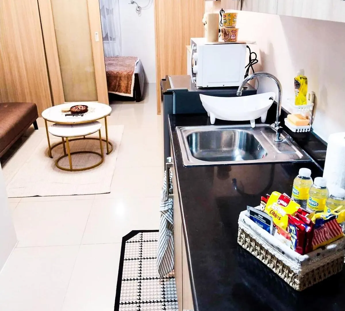 Crizzy'S Hub Gabrielle At Shore Residences Manila Philippines