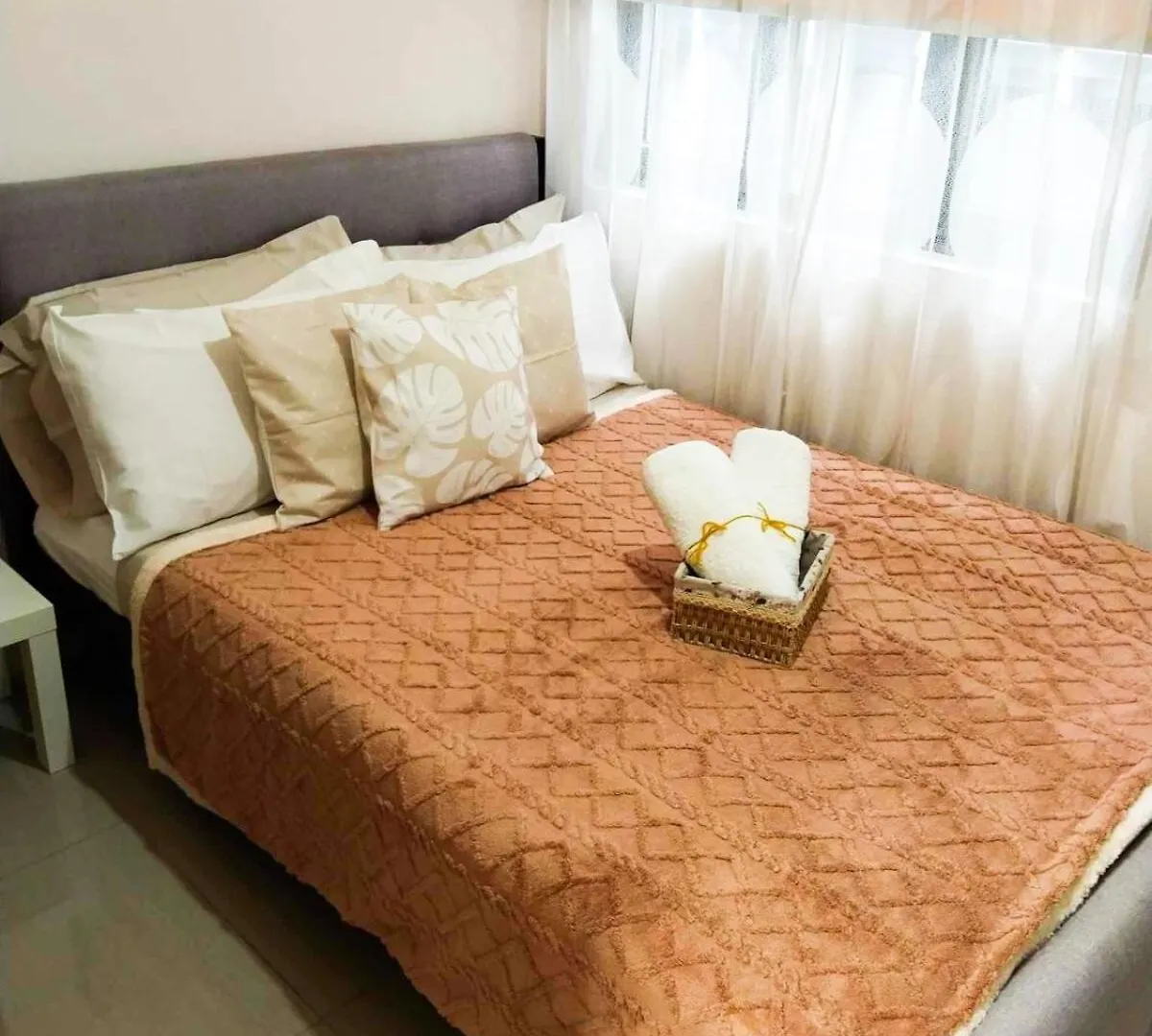 Crizzy'S Hub Gabrielle At Shore Residences Manila